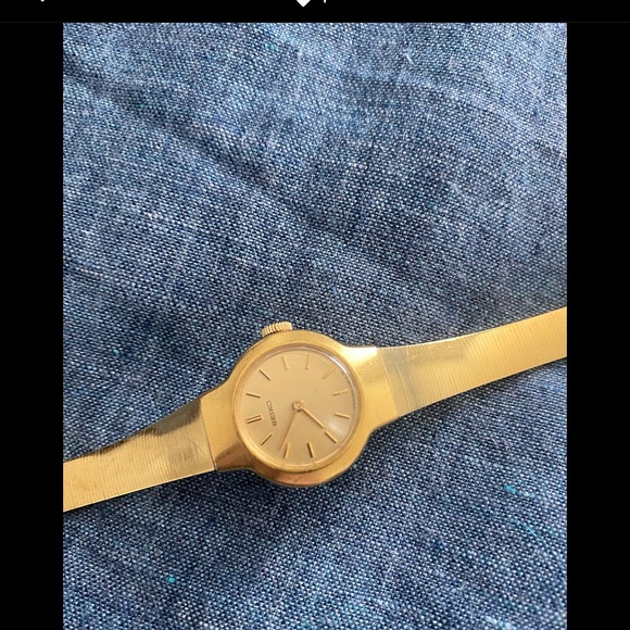 Gold Seiko Watch Minimalist - Picture 2 of 3